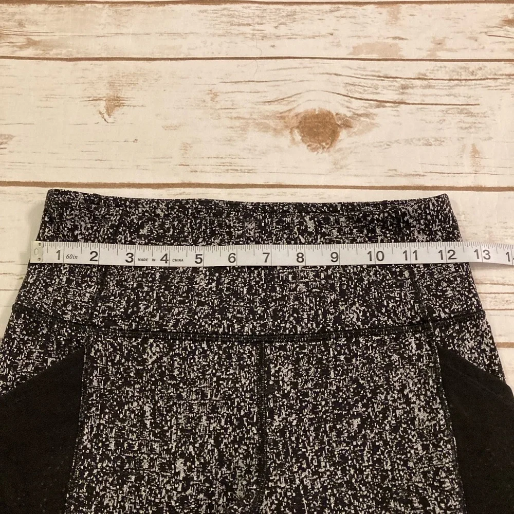 Lululemon Fit Physique Cropped Jacquard Mesh Leggings Size 6